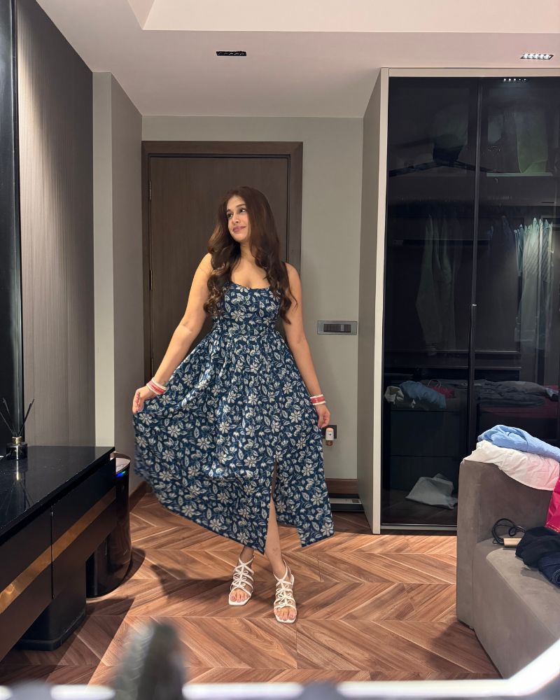 BLUE BACKLESS DRESS