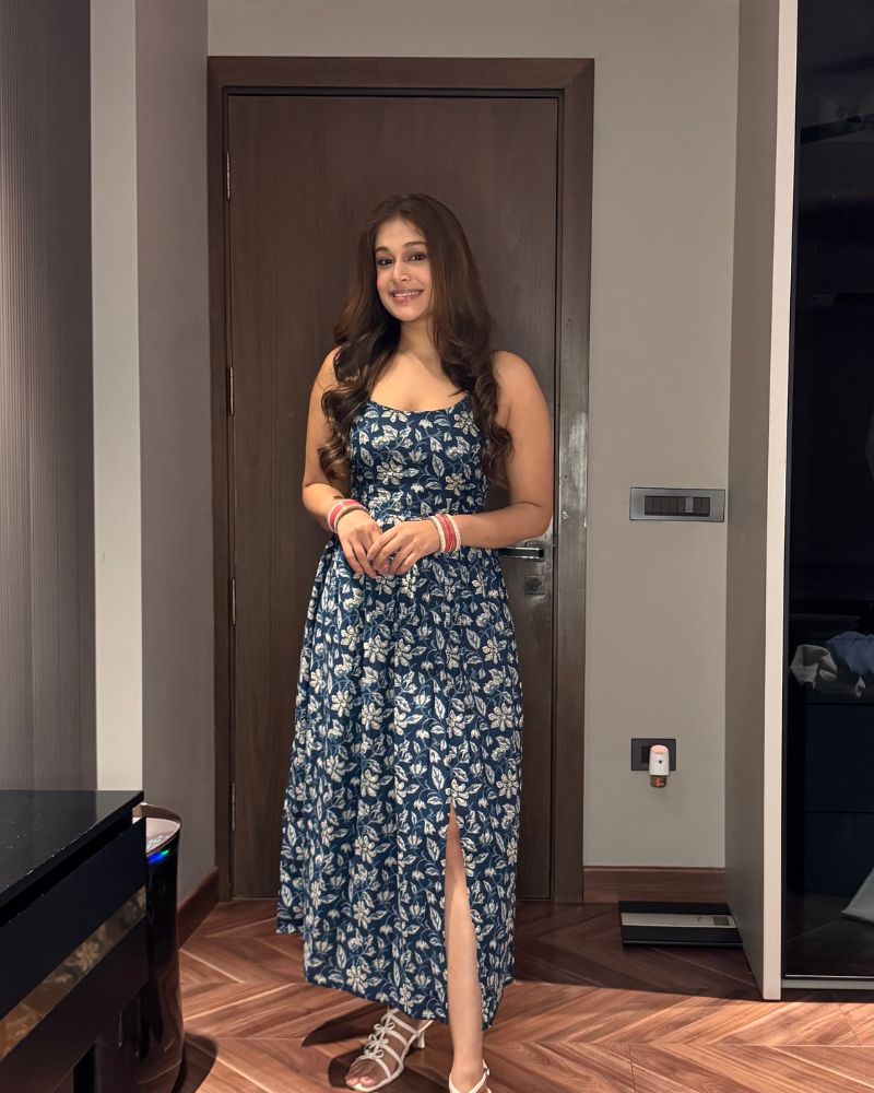 BLUE BACKLESS DRESS