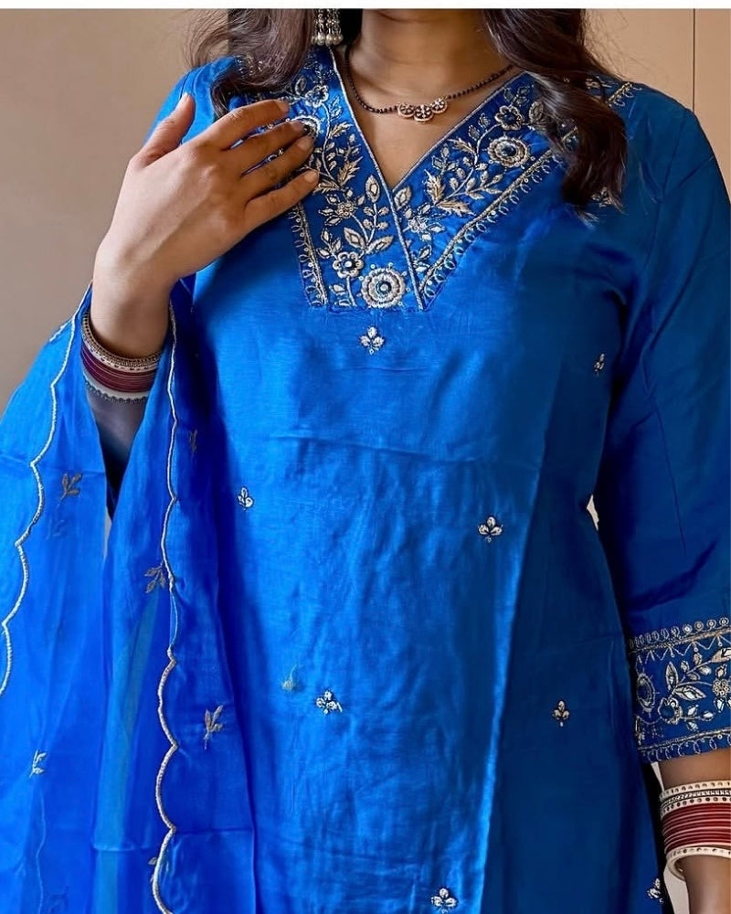 BRIGHT BLUE SUIT SET