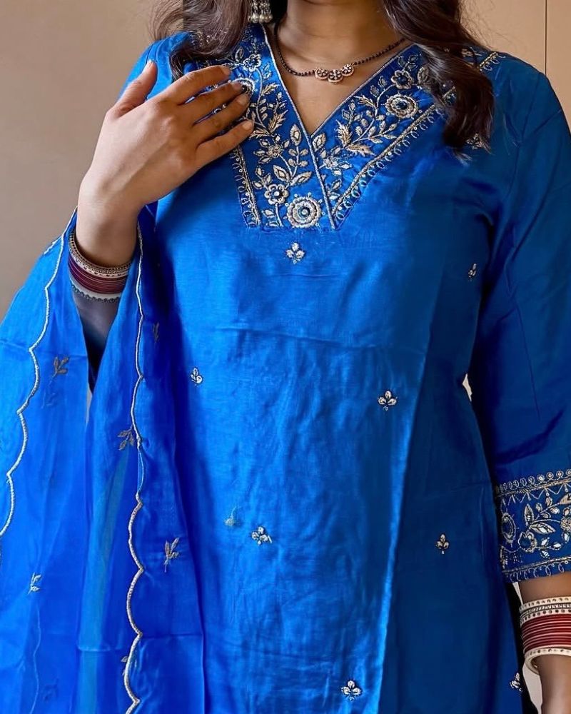 BRIGHT BLUE SUIT SET