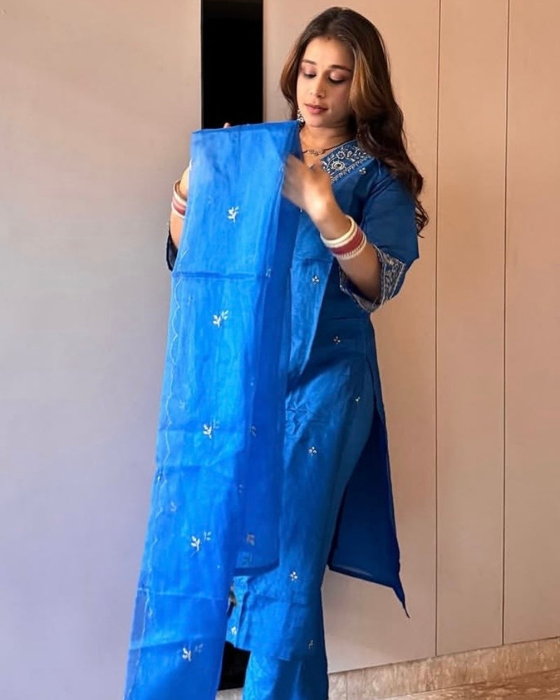 BRIGHT BLUE SUIT SET