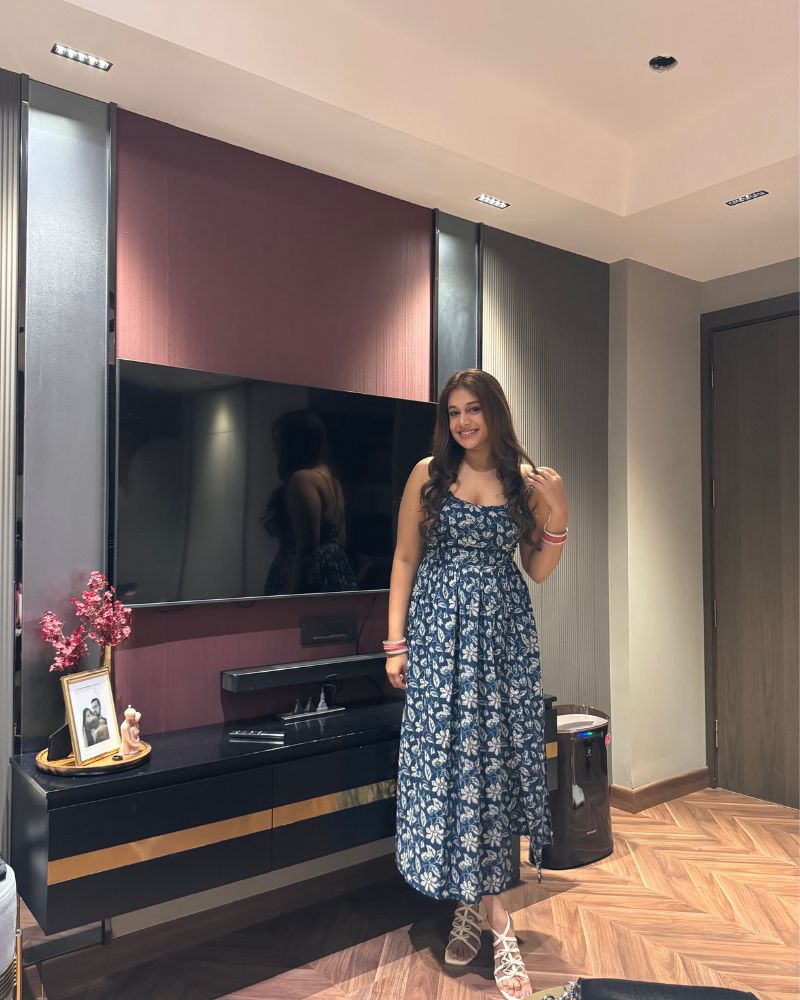BLUE BACKLESS DRESS