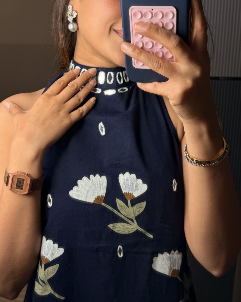 Blue Sleeveless Hand Painted Kurti Set