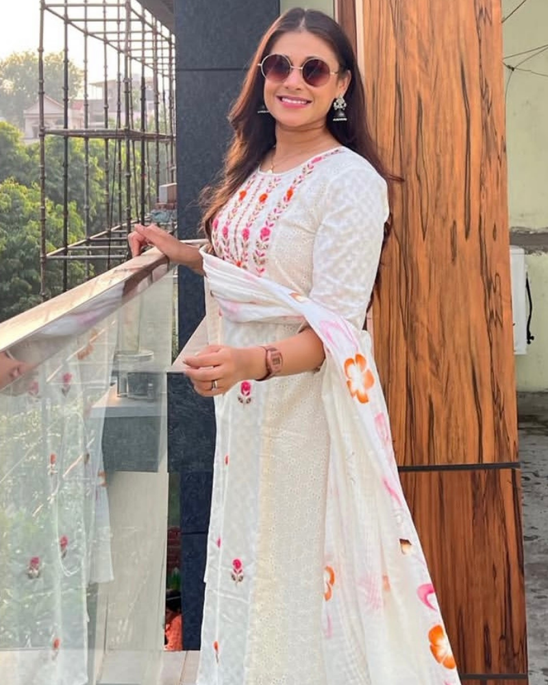 WHITE SUIT WITH COLOURFUL EMB